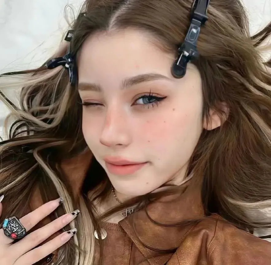 哈啦美容院